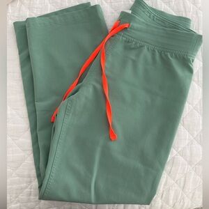 Figs Mint Green Linvingston scrubs